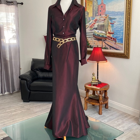 David Meister Dresses & Skirts - David Meister Satin Burgundy 2 Piece Maxi Dress